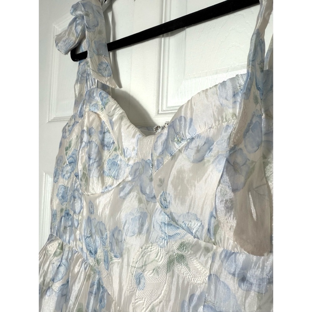 Lulus White Baby Blue Floral Burnout Tie-Strap Sweetheart Midi Dress Size M - Picture 6 of 7